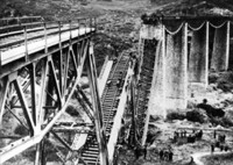 Η Ανατίναξη της γέφυρας του Γοργοποτάμου